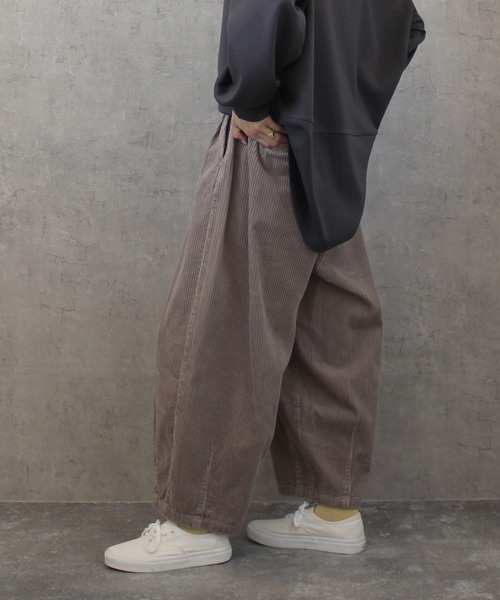 SELECT LEVERY(セレクトリベリー)の「コーデュロイサーカスパンツ(その他パンツ・レディース・ブラック/グレー/ブラウン/ベージュ/モカ/オフホワイト・X-LARGE/LARGE/SMALL/MEDIUM)」の16枚目の写真