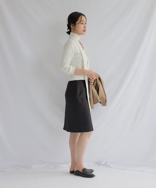 chlal(クラール)の「ミディサテンスカート(スカート・レディース・ブラック/ベージュ・36/38)」の15枚目の写真