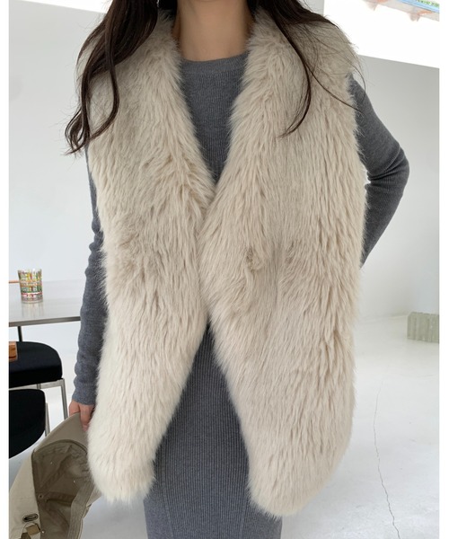 BIRTHDAY BASH(バースデイバッシュ)の「VEGAN FUR GILET IVORY(ヴィーガンファージレ)(その他アウター・レディース・アイボリー・FREE)」の20枚目の写真