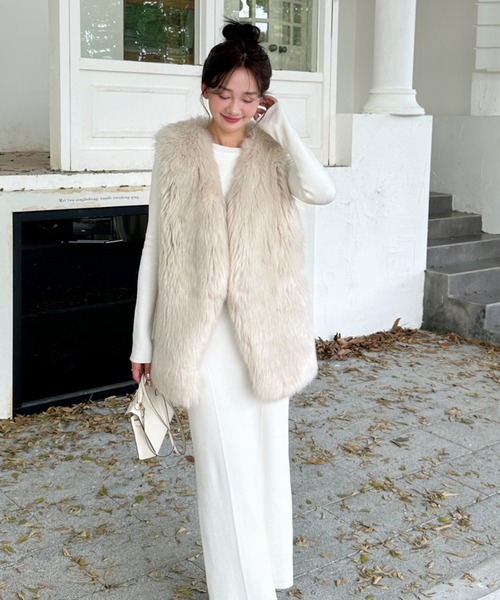 BIRTHDAY BASH(バースデイバッシュ)の「VEGAN FUR GILET IVORY(ヴィーガンファージレ)(その他アウター・レディース・アイボリー・FREE)」の16枚目の写真
