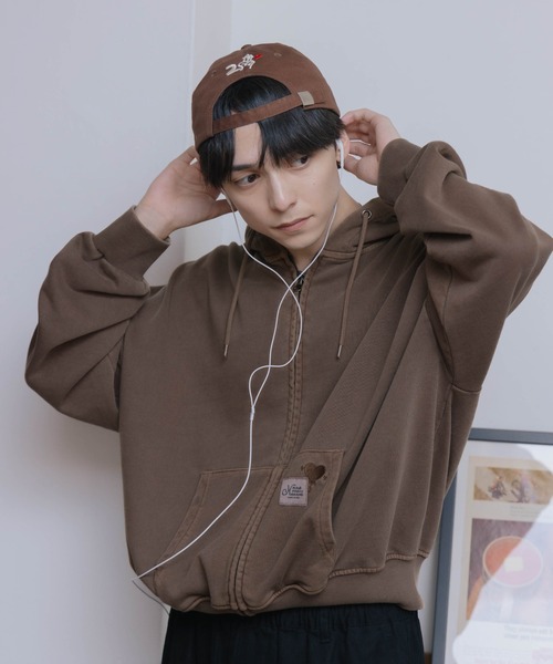 kaoyorinakami(カオヨリナカミ)の「balloon short zip hoodie / バルーンショートジップフーディ(パーカー・メンズ・グレー/ブラウン/ネイビー/レッド/ブルー/ブラック・LARGE/MEDIUM/X-LARGE/SMALL)」の4枚目の写真