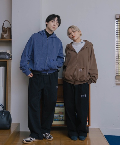 kaoyorinakami(カオヨリナカミ)の「balloon short zip hoodie / バルーンショートジップフーディ(パーカー・メンズ・グレー/ブラウン/ネイビー/レッド/ブルー/ブラック・LARGE/MEDIUM/X-LARGE/SMALL)」の9枚目の写真