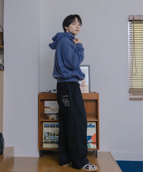 kaoyorinakami(カオヨリナカミ)の「balloon short zip hoodie / バルーンショートジップフーディ(パーカー・メンズ・グレー/ブラウン/ネイビー/レッド/ブルー/ブラック・LARGE/MEDIUM/X-LARGE/SMALL)」の11枚目の写真