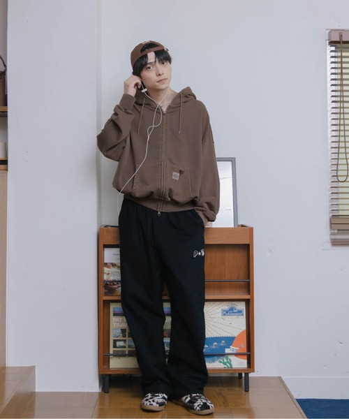 kaoyorinakami(カオヨリナカミ)の「balloon short zip hoodie / バルーンショートジップフーディ(パーカー・メンズ・グレー/ブラウン/ネイビー/レッド/ブルー/ブラック・LARGE/MEDIUM/X-LARGE/SMALL)」の20枚目の写真