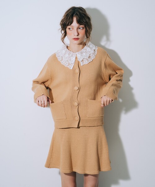 SELFIST(セルフィスト)の「【kariさんコラボ】レース衿カーデ×ミニスカートSET(ワンピース・レディース・ベージュ/チャコールグレー・フリー)」の6枚目の写真
