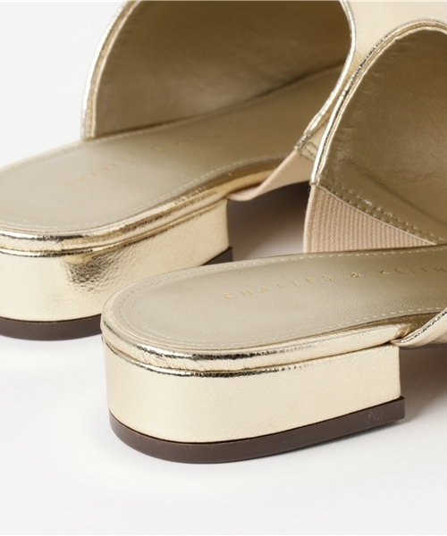CHARLES & KEITH(チャールズ & キース)の「ローヒールミュール / LOW HEEL MULES(サンダル・レディース・ブラック/ライトブラウン/オレンジ/ゴールド・24cm/22.5cm/23.5cm/24.5cm/22cm/23cm)」の10枚目の写真