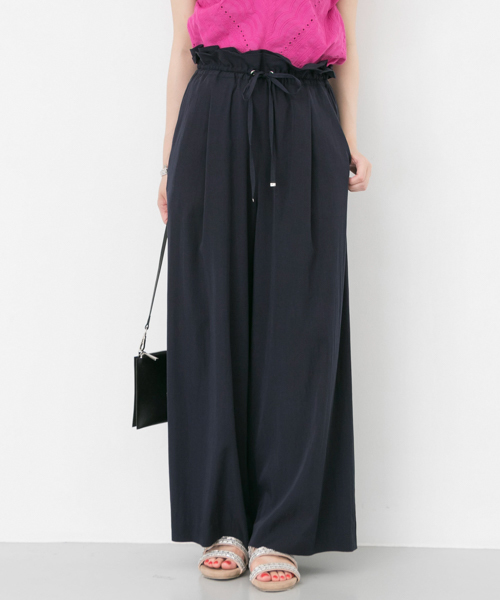 URBAN RESEARCH（アーバンリサーチ）の「テンセル混ドロストイージーワイドパンツ（その他パンツ・レディース・ネイビー/レッド/ベージュ・FREE）」の3枚目の写真