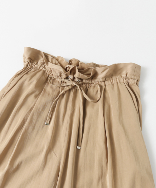 URBAN RESEARCH（アーバンリサーチ）の「テンセル混ドロストイージーワイドパンツ（その他パンツ・レディース・ネイビー/レッド/ベージュ・FREE）」の9枚目の写真