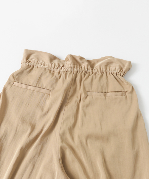 URBAN RESEARCH（アーバンリサーチ）の「テンセル混ドロストイージーワイドパンツ（その他パンツ・レディース・ネイビー/レッド/ベージュ・FREE）」の6枚目の写真