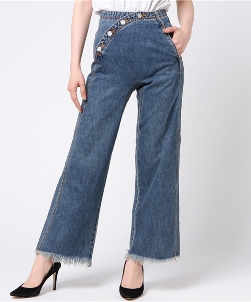 MOUSSY（マウジー）の「FRONT BUTTON WIDE DENIM（デニムパンツ・レディース・ブルー・23inch/24inch/25inch/26inch）」の7枚目の写真