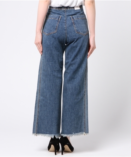 MOUSSY（マウジー）の「FRONT BUTTON WIDE DENIM（デニムパンツ・レディース・ブルー・23inch/24inch/25inch/26inch）」の4枚目の写真