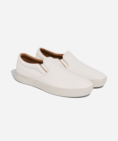 Saturdays NYC（サタデーズ ニューヨークシティ ）の「Vass Cowhide Sneaker（スリッポン・メンズ・オフホワイト/ブラック・29.0cm/28.0cm/25.0cm/27.0cm/26.0cm）」の2枚目の写真