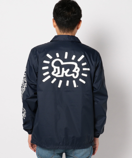SHIPS JET BLUE(シップスジェットブルー)の「SHIPS JET BLUE: Keith Haring コーチジャケット(ナイロンジャケット・メンズ・ブラック/ネイビー/グレー・MEDIUM/LARGE)」の9枚目の写真