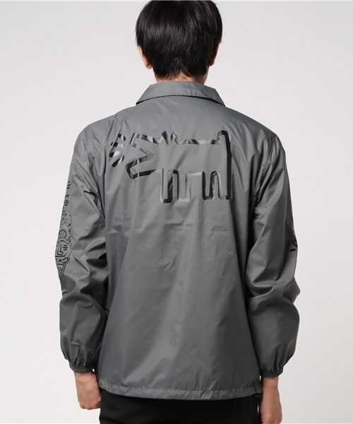 SHIPS JET BLUE(シップスジェットブルー)の「SHIPS JET BLUE: Keith Haring コーチジャケット(ナイロンジャケット・メンズ・ブラック/ネイビー/グレー・MEDIUM/LARGE)」の8枚目の写真