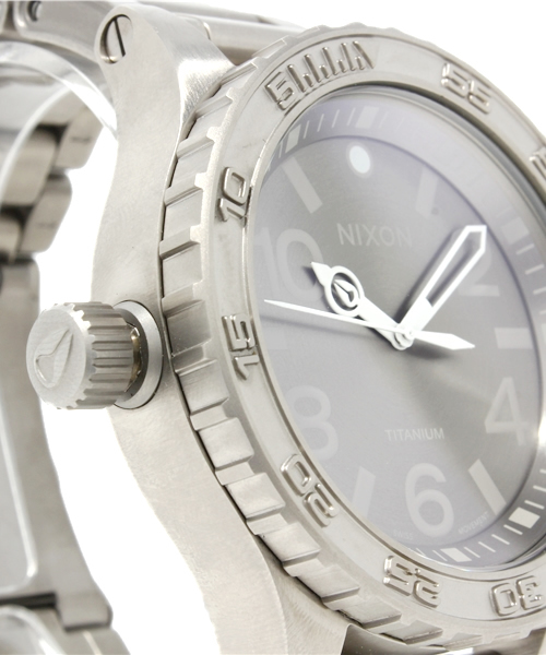 NIXON（ニクソン）の「THE 51-30 TI（アナログ腕時計・メンズ・ブラック/その他/ガンメタ・FREE）」の6枚目の写真
