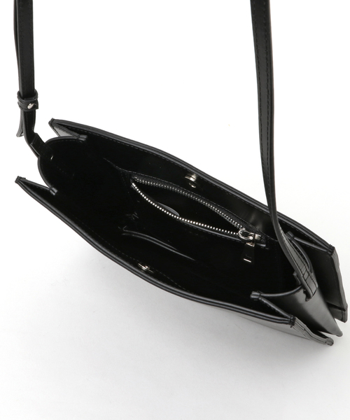 YAHKI（ヤーキ）の「YAHKI ヤーキ / スクエアショルダーバッグ（ショルダーバッグ・レディース・ブラック/シルバー/グリーン/ピンク/グレー/レモンイエロー・FREE）」の8枚目の写真