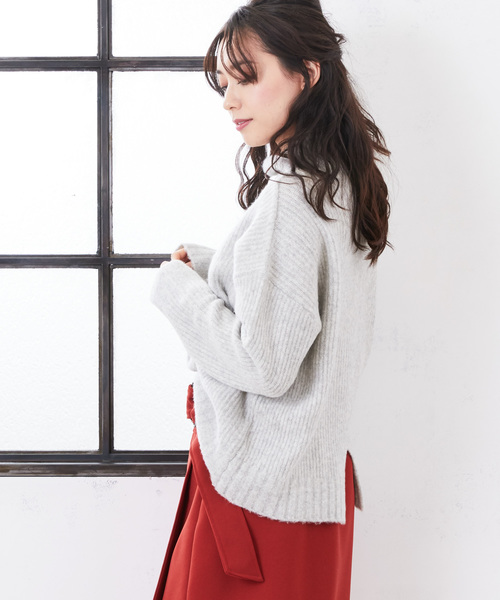 RIVE DROITE（リヴドロワ）の「バックスリットハイネックニット（ニット/セーター・レディース・ライトグレー・FREE）」の6枚目の写真