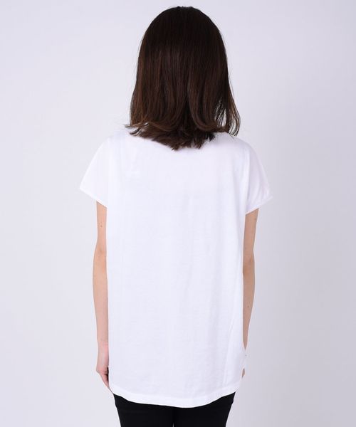 SHIPS Days（シップスデイズ）の「SHIPS Days STANDARD:ソフトコットンクルーネックTEE◆（Tシャツ/カットソー・レディース・ホワイト/ライトグレー/ベージュ/ネイビー/ライトブルー/ラベンダー/ブラック/パープル/キャメル・S～Ｍ/M～Ｌ）」の13枚目の写真