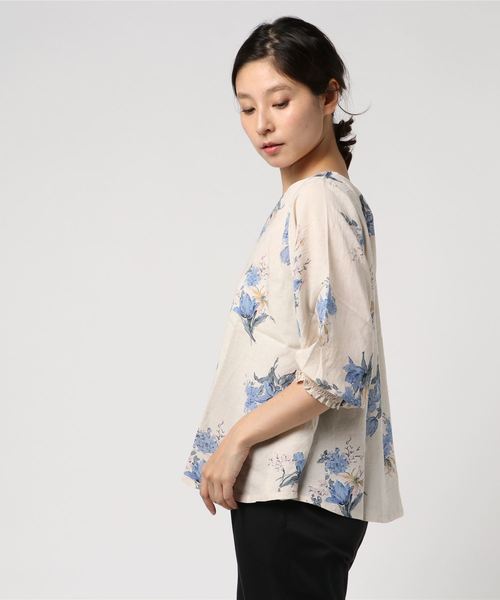 LBC（エルビーシー）の「花柄プリントブラウス（シャツ/ブラウス・レディース・イエロー/ブルー・M/L）」の3枚目の写真