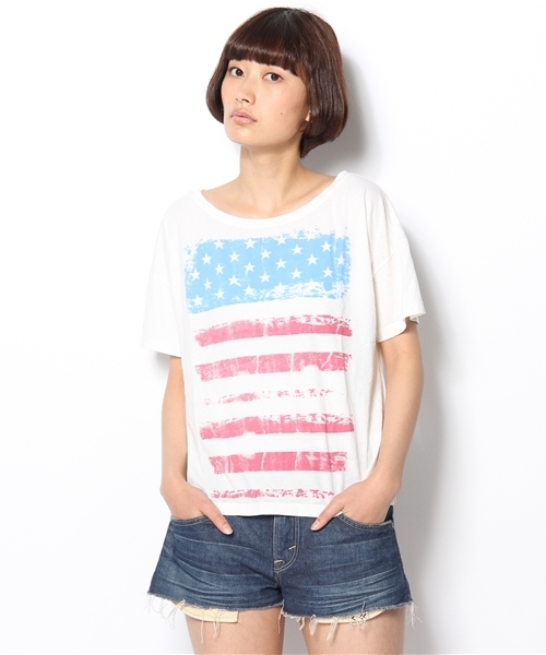 BEAUTY&YOUTH UNITED ARROWS（ビューティーアンドユースユナイテッドアローズ）の「BYBC ♪CHASER 別注プリントTEE（Tシャツ/カットソー・レディース・ホワイト/ダークグレー/ライラック・フリー）」の2枚目の写真