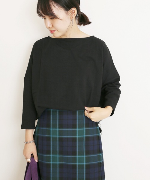 SLOBE IENA(スローブイエナ)の「《WEB限定》2WAYルーズTシャツ◆(Tシャツ/カットソー・レディース・ブラック/ネイビー/ブラック系その他/キャメル・FREE)」の2枚目の写真