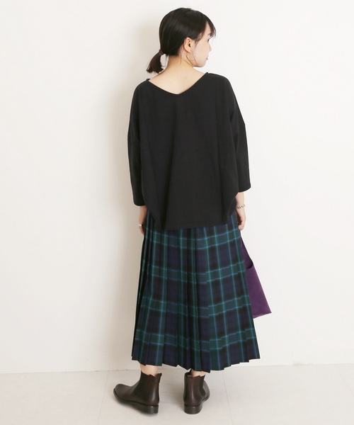 SLOBE IENA(スローブイエナ)の「《WEB限定》2WAYルーズTシャツ◆(Tシャツ/カットソー・レディース・ブラック/ネイビー/ブラック系その他/キャメル・FREE)」の6枚目の写真