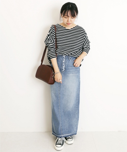 SLOBE IENA(スローブイエナ)の「《WEB限定》2WAYルーズTシャツ◆(Tシャツ/カットソー・レディース・ブラック/ネイビー/ブラック系その他/キャメル・FREE)」の7枚目の写真