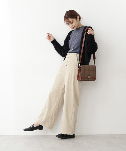 N.（N. Natural Beauty Basic）（エヌエヌナチュラルビューティーベーシック）の「フェザーショートカーディガン（カーディガン/ボレロ・レディース・ブラック/ベージュ/ピンク・MEDIUM）」の4枚目の写真
