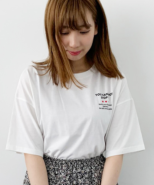 apres jour（アプレジュール）の「アソートプリントTシャツ3【ZOZOTOWN限定アイテム】（Tシャツ/カットソー・レディース・ブラック/その他/モカ/アイボリー/ホワイト系その他/ブラック系その他/ホワイト系その他2/ホワイト系その他3/ホワイト系その他4・フリー）」の12枚目の写真