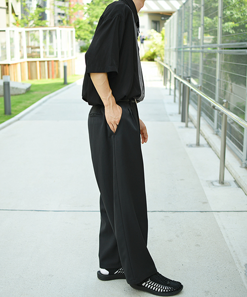 kutir(クティール)の「切り替えステッチシャツ(シャツ/ブラウス・メンズ・ブラック/ダークブラウン・MEDIUM/LARGE)」の11枚目の写真