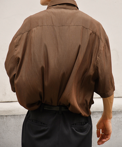 kutir(クティール)の「切り替えステッチシャツ(シャツ/ブラウス・メンズ・ブラック/ダークブラウン・MEDIUM/LARGE)」の4枚目の写真