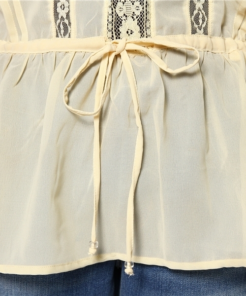 Kastane（カスタネ）の「【ANGIE】レースブラウス（シャツ/ブラウス・レディース・イエロー・SMALL/MEDIUM）」の2枚目の写真