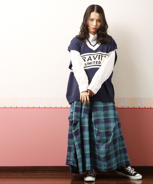 SUGGESTION(サジェッション)の「【SUGGESTION】ドロップショルダーVネックジャガードニットベスト(ベスト・メンズ・ブラック/ネイビー/オフホワイト/グリーン・M/L)」の17枚目の写真