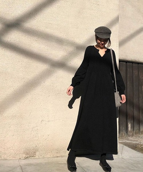 Girly Doll（ガーリードール）の「Vネックボリューム袖 ニットワンピース（ワンピース・レディース・ブラック/ベージュ/グレー・FREE）」の20枚目の写真