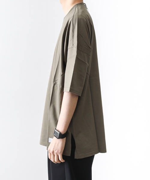 ATTACHMENT（アタッチメント）の「60/2ギザシルキー天竺 クルーネックドルマンS/S（Tシャツ/カットソー・メンズ・ホワイト/ライトグレー/ブルー/ブラック/ライトブルー/ダークカーキ・2/3/1）」の8枚目の写真