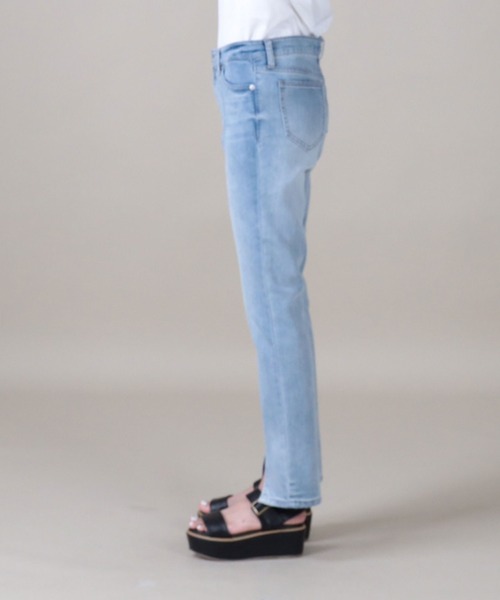 RAG MACHINE（ラグマシーン）の「【RAG MACHINE】フロントスリットデニム（デニムパンツ・レディース・ライトインディゴブルー/ブラック・S/M/L）」の11枚目の写真