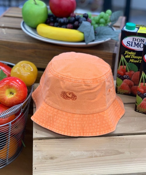 FRUIT OF THE LOOM(フルーツオブザルーム)の「HARD WASH BUCKET HAT / バケットハット / ユニセックス / ストリート(ハット・レディース・オレンジ/ブラック/レッド・FREE)」の3枚目の写真