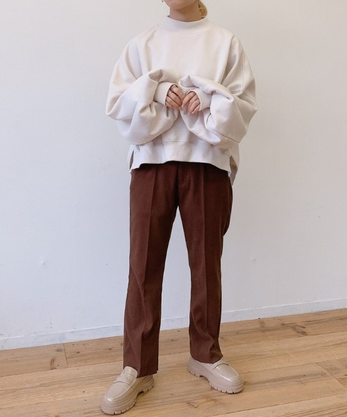 VANNIE U（ヴァニーユー）の「たぽ袖ショートスウェット（スウェット・レディース・ベージュ/ブラウン/ナチュラル・FREE）」の13枚目の写真