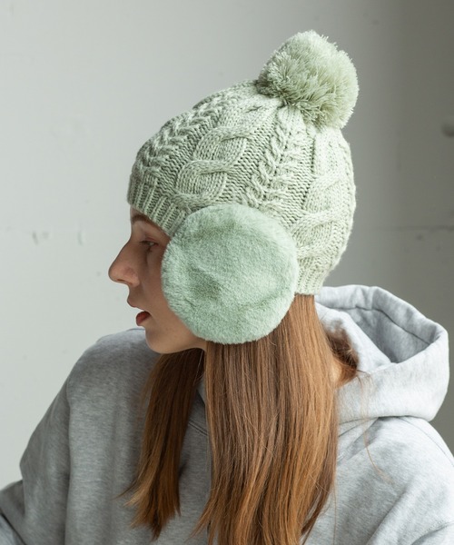 14+（イチヨンプラス）の「耳当て付きポンポンワッチ（ニットキャップ/ビーニー・レディース・アイボリー/グレー/ブラック/ベージュ/パープル/ライトグレー/グリーン/ベージュ系3・FREE）」の21枚目の写真