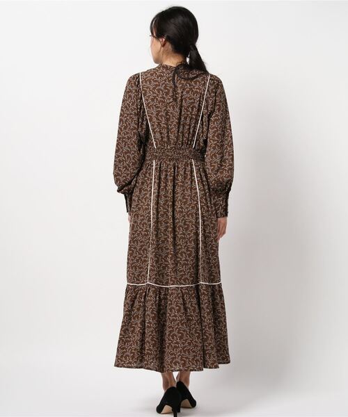 archives（アルシーヴ）の「花柄パイピングワンピース（ワンピース・レディース・ベージュ/ブラウン/グレー・MEDIUM）」の5枚目の写真