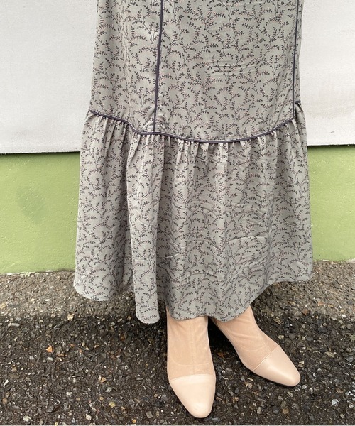 archives（アルシーヴ）の「花柄パイピングワンピース（ワンピース・レディース・ベージュ/ブラウン/グレー・MEDIUM）」の13枚目の写真