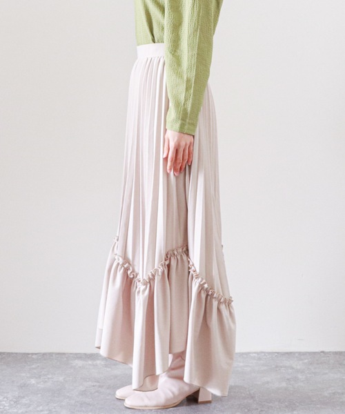 archives（アルシーヴ）の「イレヘムプリーツティアードスカート（スカート・レディース・グレイッシュベージュ/ベージュ/チャコールグレー・MEDIUM）」の5枚目の写真