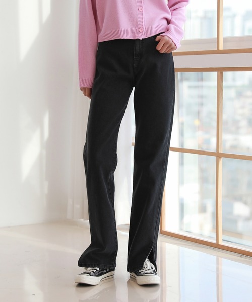 by muni:r（バイ ムニール）の「足が長く見えるシルエットハイウエストロングスリットデニム（デニムパンツ・レディース・ライトブルー/ブラック/ブルー・SMALL/MEDIUM）」の4枚目の写真