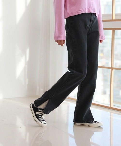 by muni:r（バイ ムニール）の「足が長く見えるシルエットハイウエストロングスリットデニム（デニムパンツ・レディース・ライトブルー/ブラック/ブルー・SMALL/MEDIUM）」の6枚目の写真