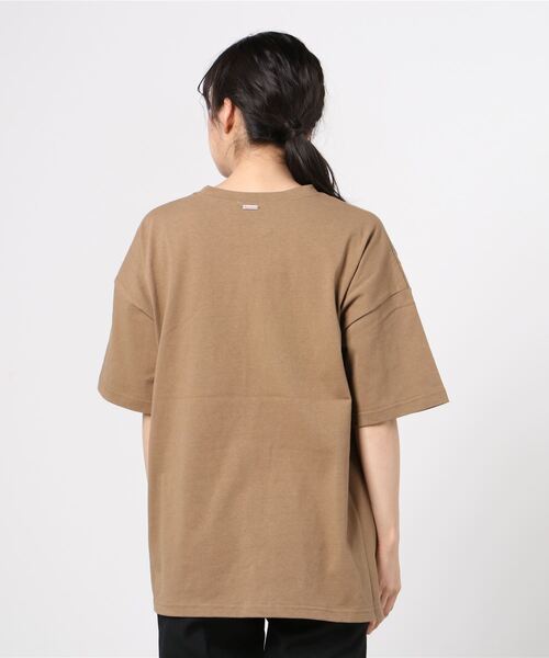 RIKKA FEMME(リッカファム)の「【ムラサキスポーツ別注】RIKKA FEMME/リッカファム ルーズシルエット Tシャツ R21SS201(Tシャツ/カットソー・レディース・ベージュ/ブラウン/ホワイト・FREE)」の4枚目の写真