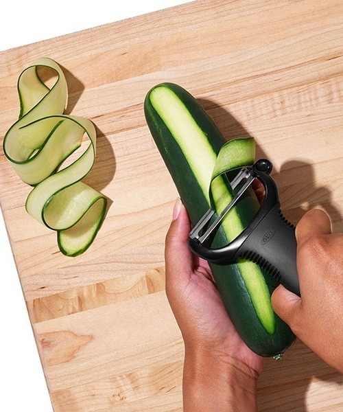 OXO(オクソー)の「WEB限定 OXO/オクソー Y型ピーラー(キッチンツール・レディース・その他・FREE)」の1枚目の写真