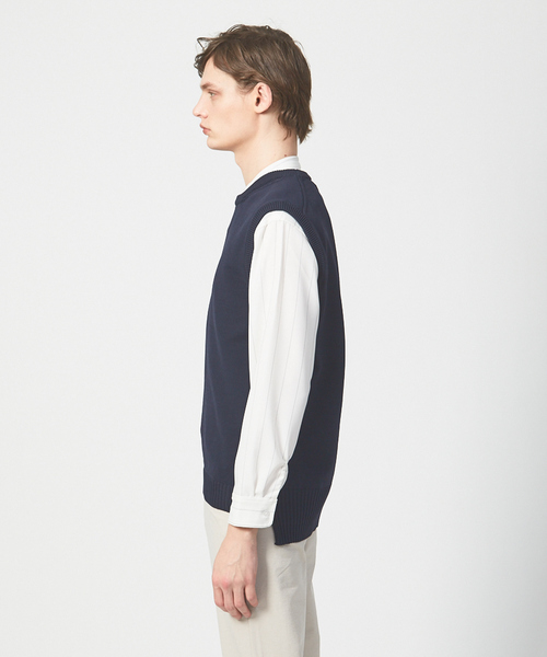 ABAHOUSE(アバハウス)の「ハイストレッチ PE天竺 ニットベスト(ニット/セーター・メンズ・ネイビー/グレイッシュベージュ/カーキ・48/46)」の5枚目の写真