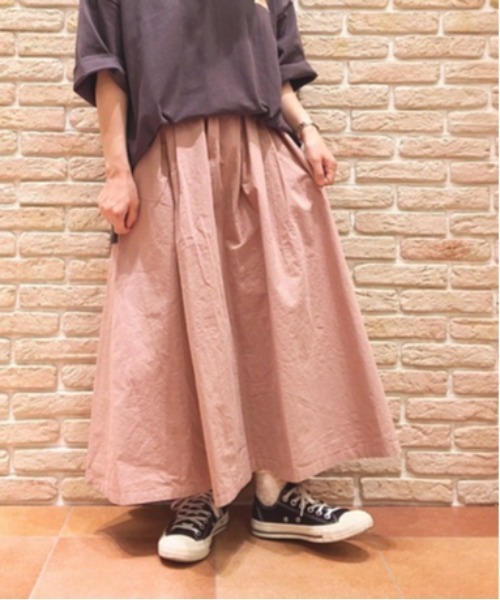 Samansa Mos2（サマンサ モスモス）の「タックフレアスカート（スカート・レディース・ベージュ/チャコール/キナリ/カーキ・ﾌﾘ-）」の9枚目の写真