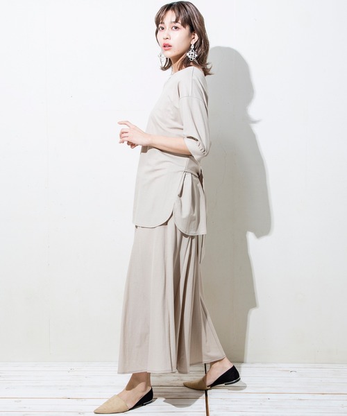 MILLION CARATS（ミリオンカラッツ）の「【接触冷感・UVカット】夏を快適に過ごすための機能素材！裾に向けてボリュームのあるマーメイドラインがスタイルアップして見せてくれるフレアースカート（スカート・レディース・ブラック/ベージュ/ミント・FREE）」の9枚目の写真