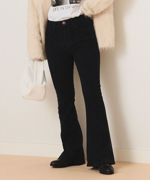 Ray BEAMS（レイビームス）の「RED CARD TOKYO × Ray BEAMS / 別注 Grape Brushed デニムパンツ（デニムパンツ・レディース・パープル/ネイビー・23/24/25/26/22）」の3枚目の写真